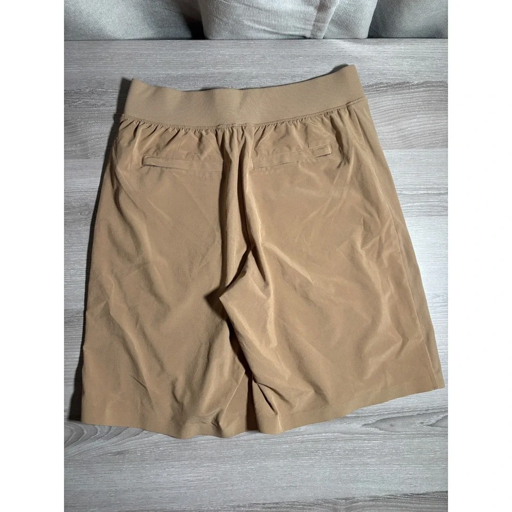 Athleta Brooklyn Bermuda Shorts Tan Brown Size 2 Mid Rise Hiking Travel Modest